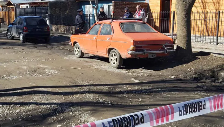 Intentó matar a tiros a una pareja y escapó en taxi