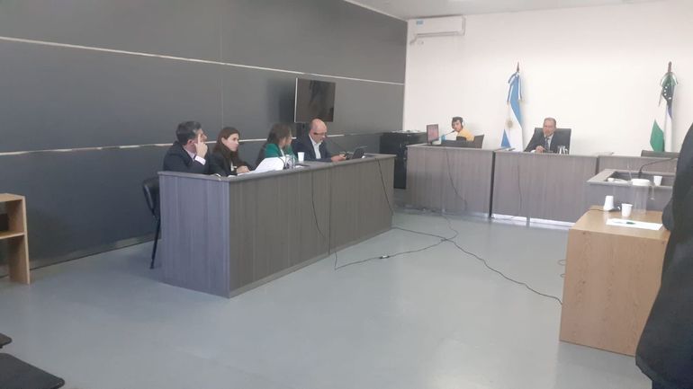 Fiscalía y querella describieron los puntos de la acusación contra el policía.