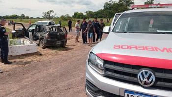 El accidente dejó un saldo de tres personas muertas en Corrientes. El accidente dejó un saldo de tres personas muertas en Corrientes.