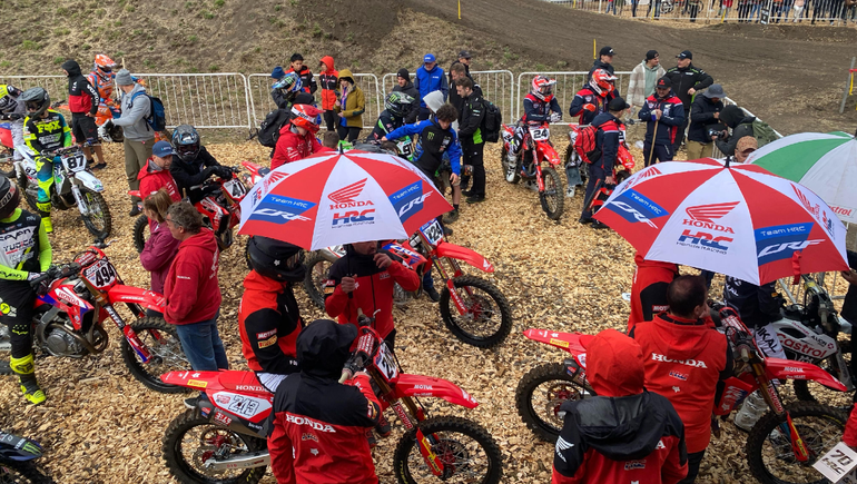 El circuito de Villa La Angostura comenzó a tomar color de mundial de motocross