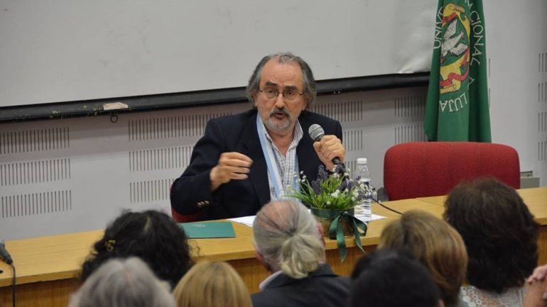 Nano Balbo,  un maestro neuquino con honoris causa