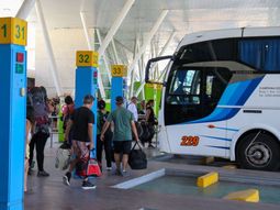 El joven de 22 años traía la droga a bordo de un colectivo de larga distancia que venía a Neuquén. El joven de 22 años traía la droga a bordo de un colectivo de larga distancia que venía a Neuquén.