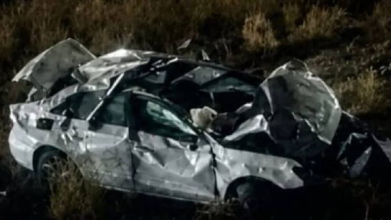 El hombre quedó atrapado en el interior del vehículo.