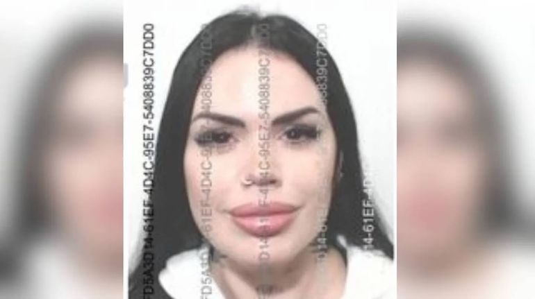 La foto del DNI de Sofía Clerici impacto por su gran diferencia con respecto a las que se ve en las redes sociales. La foto del DNI de Sofía Clerici impacto por su gran diferencia con respecto a las que se ve en las redes sociales.