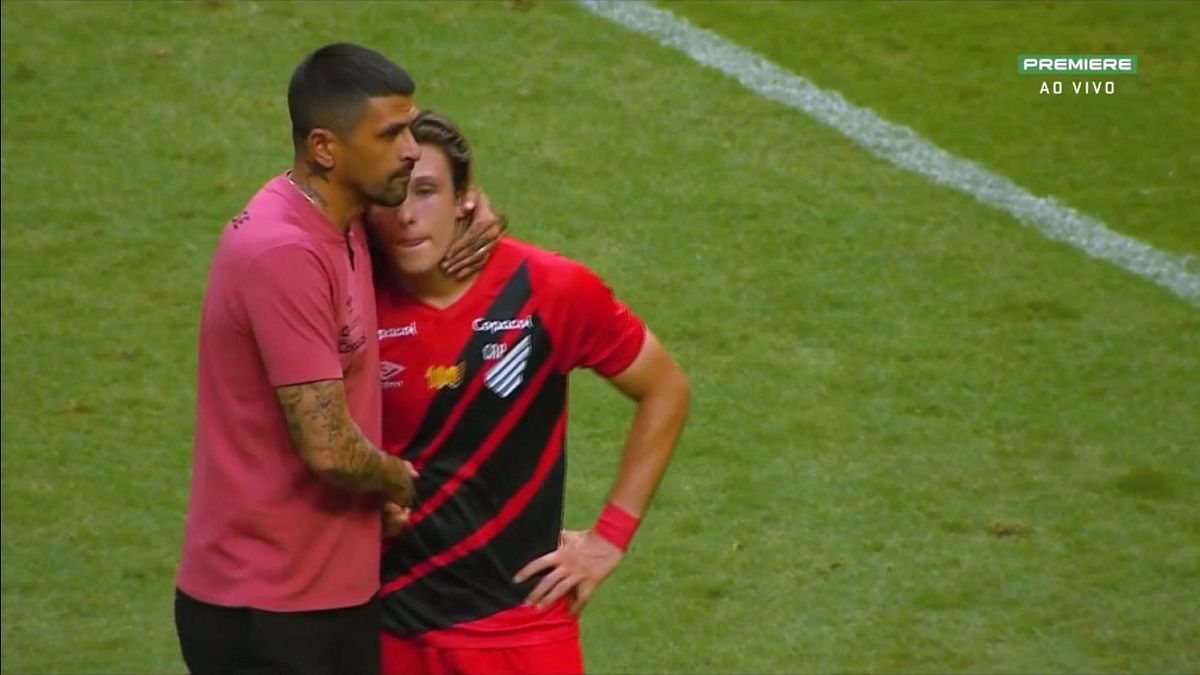 El infartante final del Brasileirao que incluyó el descenso de un grande dirigido por un exRiver