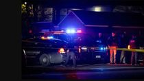 La policía de Estados Unidos busca al atacante que dejó como víctimas fatales a cuatro personas en California. La policía de Estados Unidos busca al atacante que dejó como víctimas fatales a cuatro personas en California.