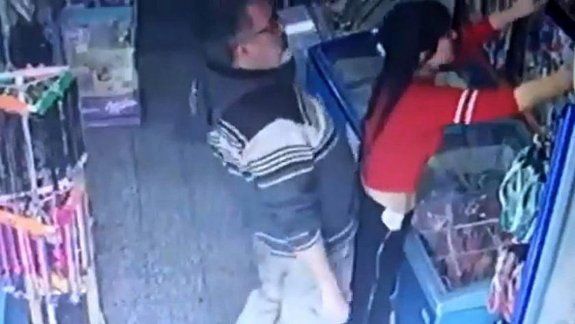 Abusó de una kiosquera