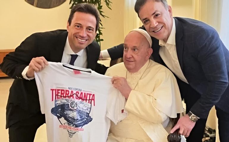 Marcelo Moretti y el Papa Francisco.
