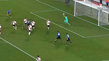 mira las atajadas de centurion, lo unico destacable en la derrota de river mira las atajadas de centurion, lo unico destacable en la derrota de river