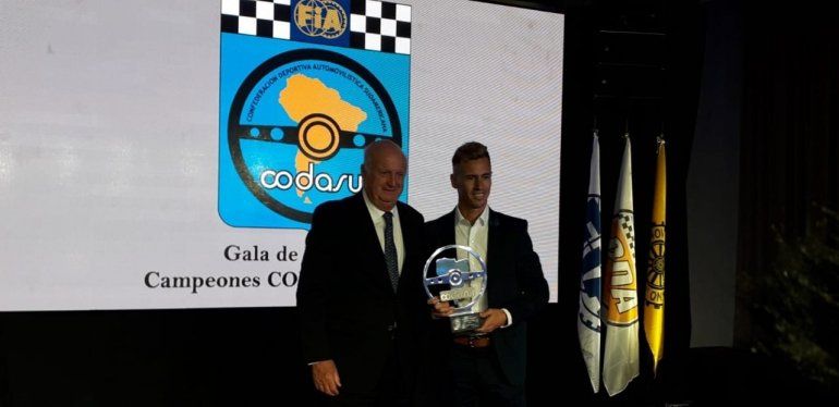 Leonel Pernía fue premiado en la Gala de CODASUR