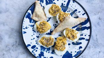 huevos rellenos con curry