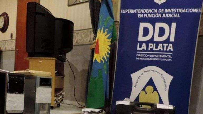 Un alto jefe policial investigado por abusar de una detenida