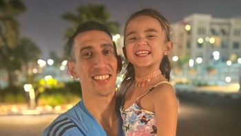 Ángel Di María le hizo una promesa a su hija menor. Ángel Di María le hizo una promesa a su hija menor.