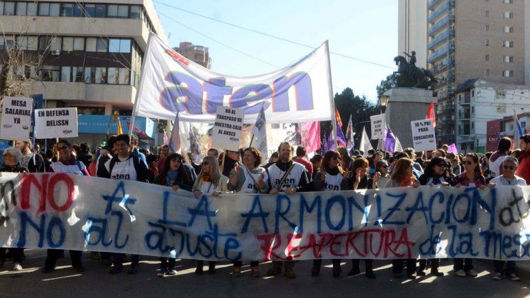 ATEN quiere discutir un aumento para lo que resta del año.