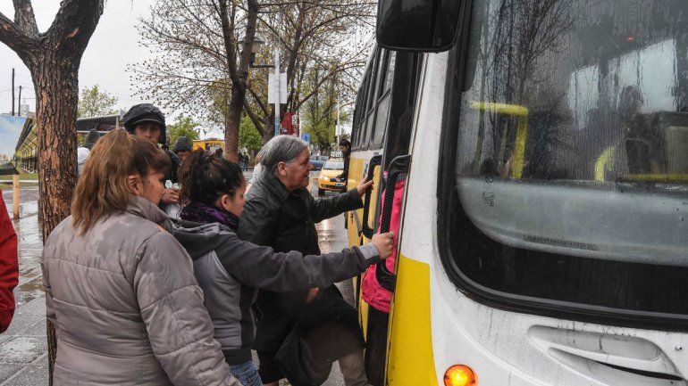 Cinco pasajeros se accidentaron y fueron al organismo para que los defienda. También hay otros juicios en marcha.