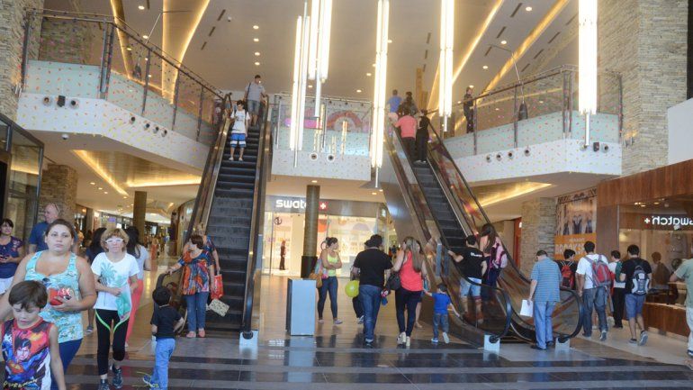 Los paseos de compras son una gran atracción para los turistas.