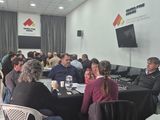 La jornada apuntó a generar contactos directos entre pymes neuquinas y grandes compañías del sector energético.