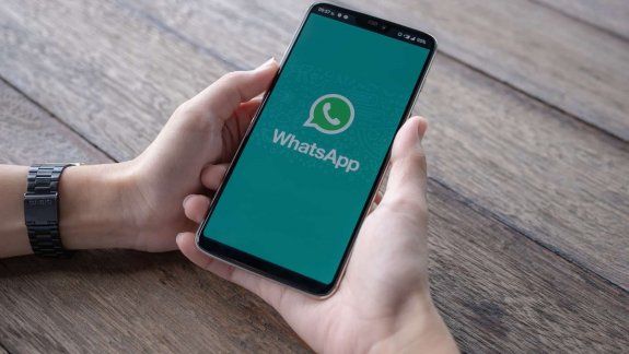 Dónde está la papelera de WhatsApp