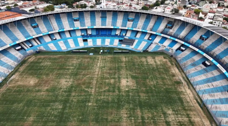 Así se vio el campo de juego de la cancha de Racing.