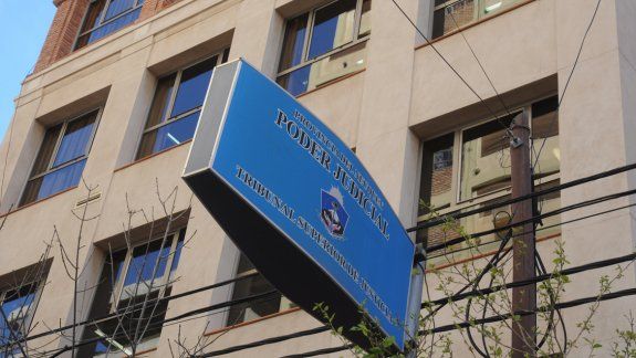 Discriminaron a abogada trans y debió intervenir el TSJ