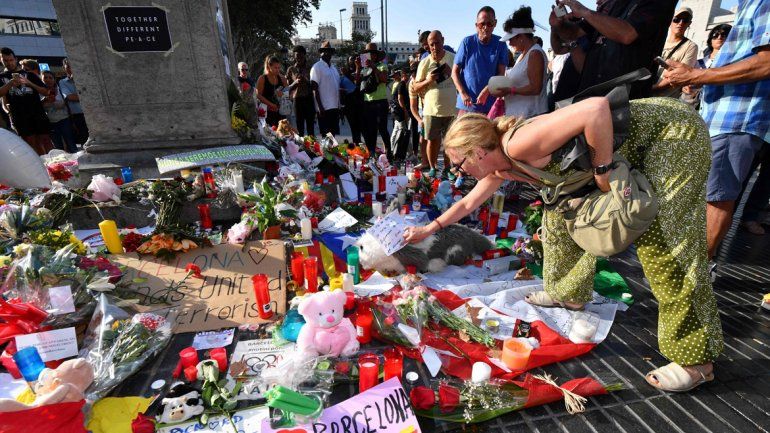 La mujer vivía y trabajaba en España. Tenía la doble nacionalidad