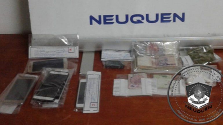 Centenario: allanaron una casa y secuestraron marihuana y más de 26 mil pesos