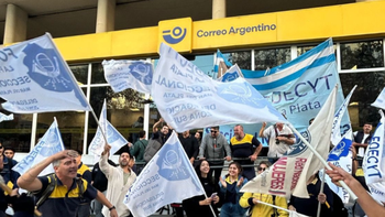 La dura advertencia de los trabajadores del Correo Argentino: Nos tienen de rehenes