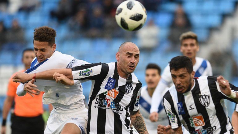 Otra sorpresa en la Copa Argentina. Los santiagueños