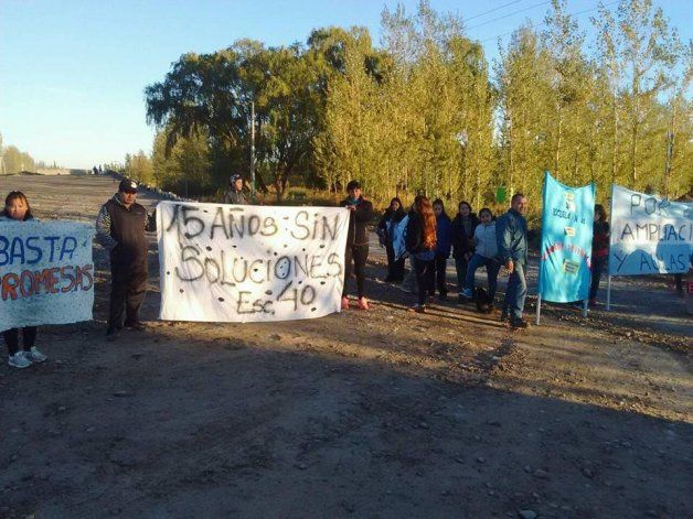 Protestas educativas complicaron el tránsito en la Ruta 22 y Puente 83