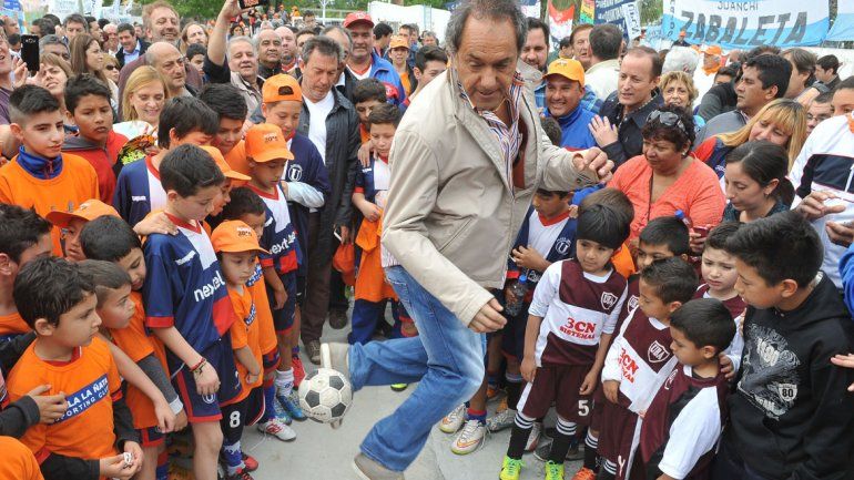 Scioli aseguró que gobernará para las mayorías populares