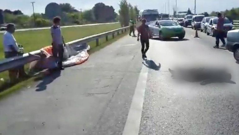 Murió un parapentista tras caer sobre la autopista y ser embestido por un auto
