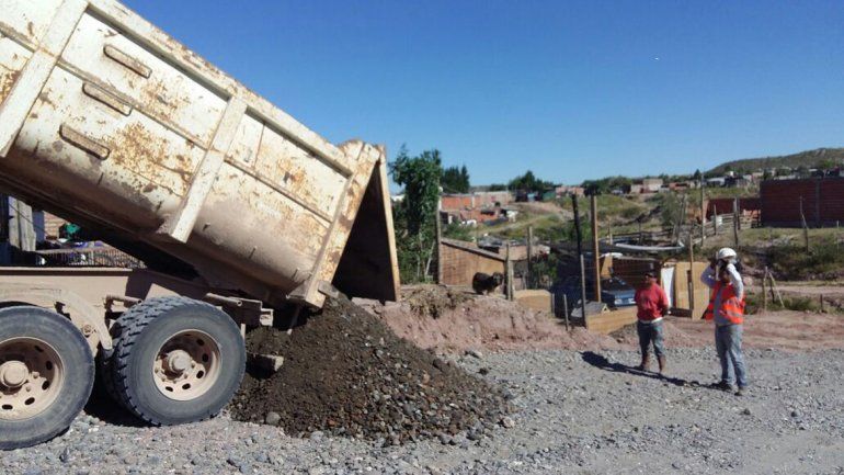 Serán cuatro tomas de la capital que se beneficiarán con las obras acordadas entre Provincia y Nación.