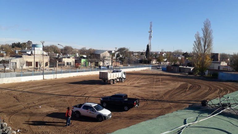 Colosal: Alianza empezó los trabajos para el sintético en la auxiliar