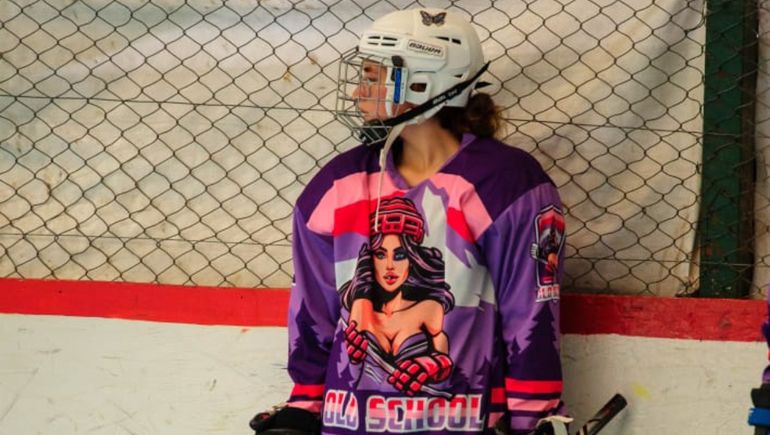 La neuquina Lola Romanos representará a la Argentina en el Panamericano Junior de inline hockey.