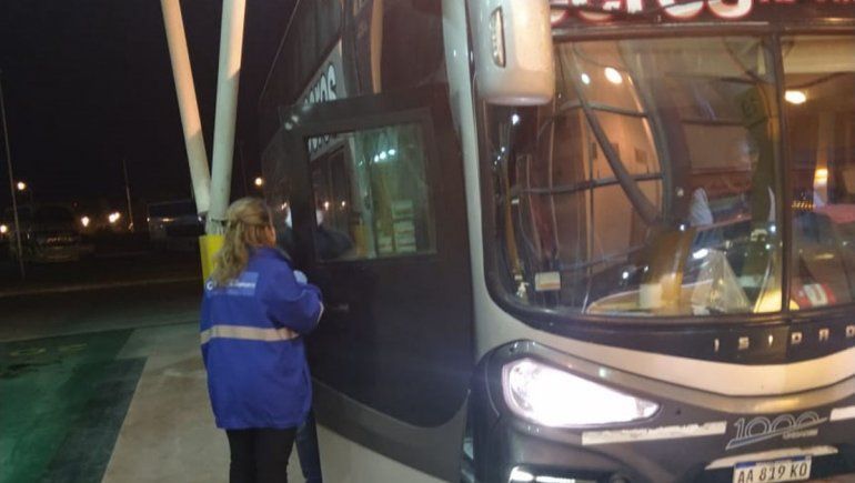 Piden endurecer controles a los colectivos que llegan a la ETON