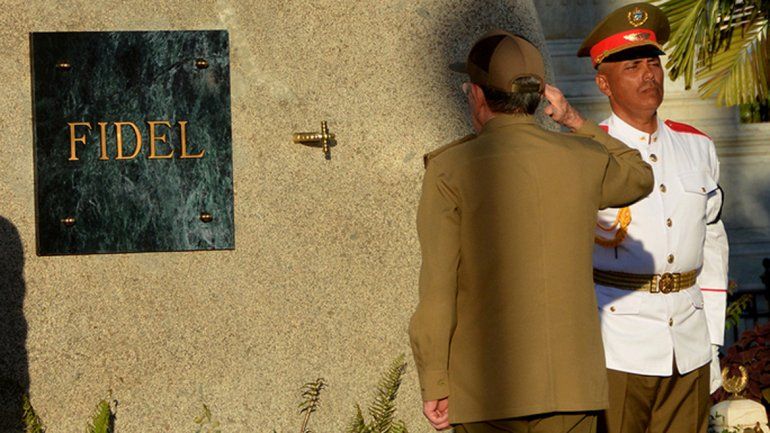 Las cenizas de Fidel Castro ya descansan cerca de las de Martí