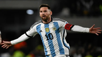 Lionel Messi, la carta de triunfo de la Selección Argentina, que este martes tiene una difícil prueba en la altura de La Paz. Lionel Messi, la carta de triunfo de la Selección Argentina, que este martes tiene una difícil prueba en la altura de La Paz.