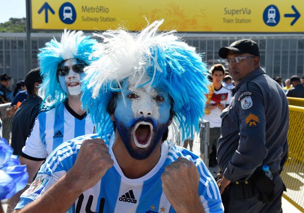 El fútbol, motivo de 