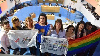 la legislatura aprobo el cupo trans: sera del 1% en rio negro la legislatura aprobo el cupo trans: sera del 1% en rio negro