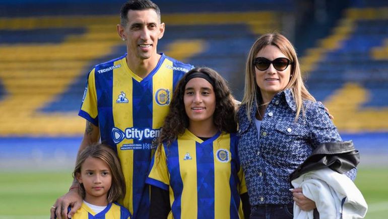 Di María se enojó con un periodista por las críticas a su esposa y lo defenestró en redes : Sos un caradura