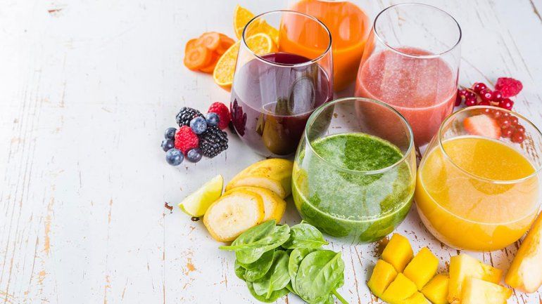 Estos son algunos de los alimentos que más manchan los dientes