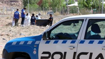 El cuerpo fue hallado en una zanja en el barrio Almafuerte de Neuquén