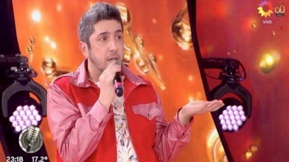 Jey Mammon se cansó y cruzó a De Brito