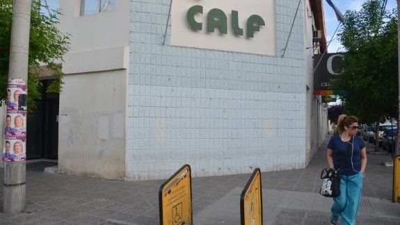 Los altos salarios gerenciales de la cooperativa generaron una fuerte discrepancia con el Municipio.