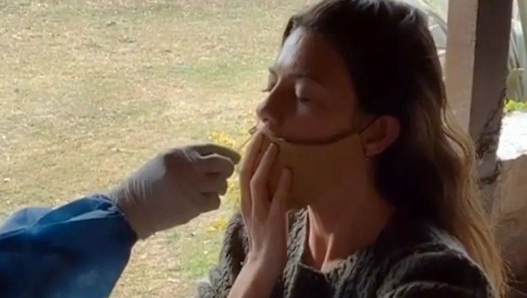 Jujuy Jiménez mostró cómo la hisoparon y lloró del dolor