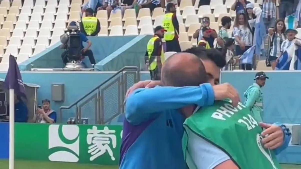 La emotiva historia del abrazo del Huevo