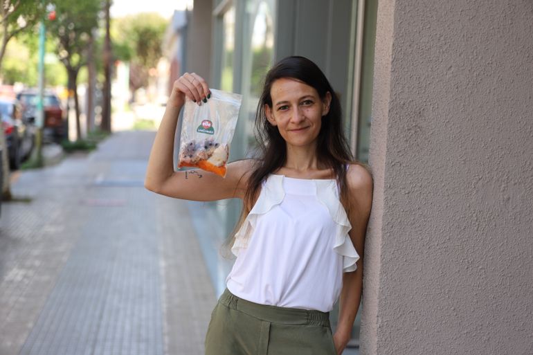 Le cambió la dieta a su perra enferma y hoy emprende en Neuquén con alimento natural para mascotas