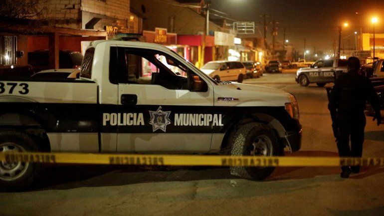 Sicarios masacraron a 14 personas en un bar en México