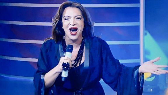lizy debuto en el precio justo y fue duena de su horario