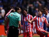 Julián Álvarez al límite: la polémica jugada por la que vio la roja pero no fue expulsado